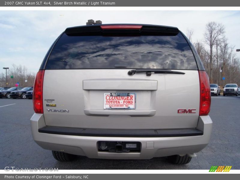 Silver Birch Metallic / Light Titanium 2007 GMC Yukon SLT 4x4