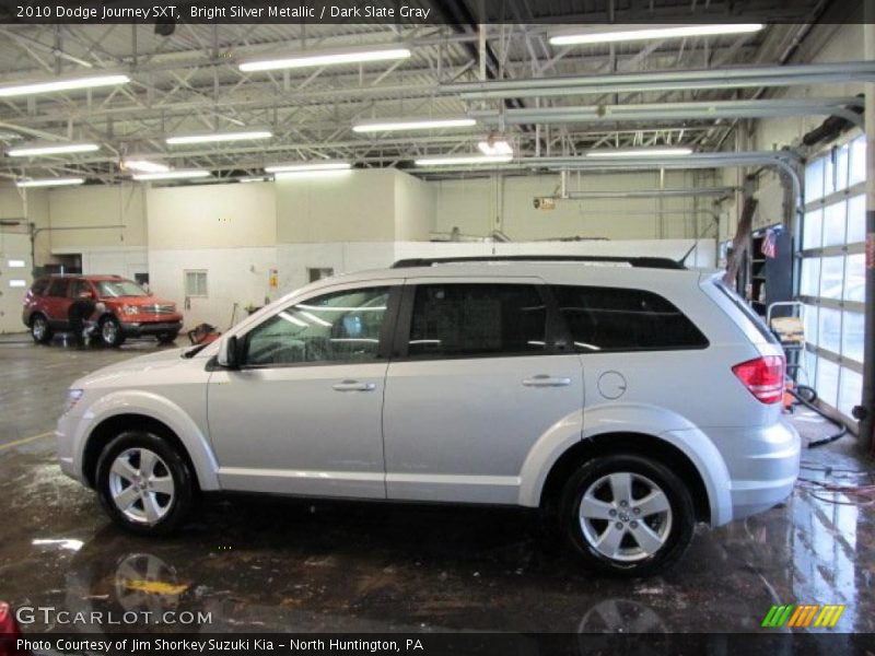 Bright Silver Metallic / Dark Slate Gray 2010 Dodge Journey SXT