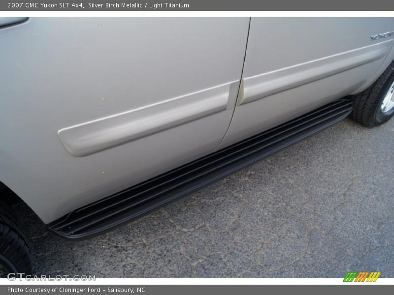 Silver Birch Metallic / Light Titanium 2007 GMC Yukon SLT 4x4