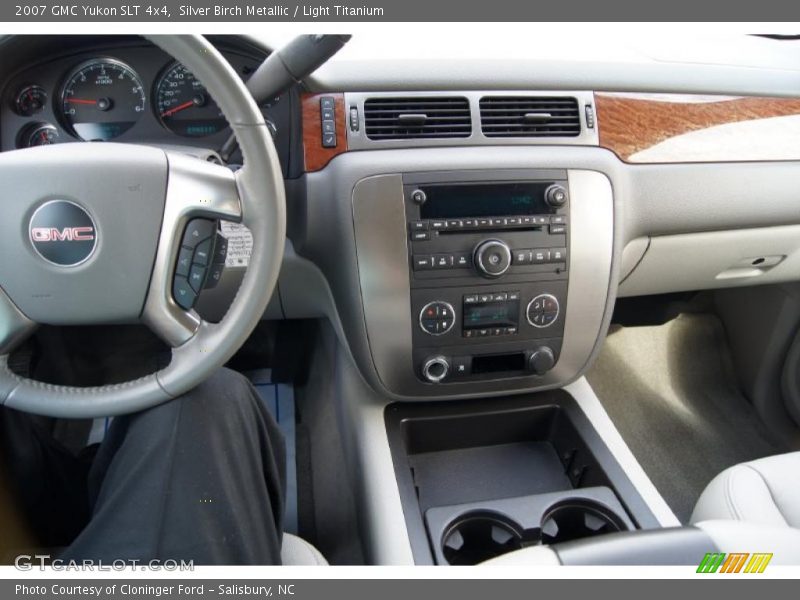 Silver Birch Metallic / Light Titanium 2007 GMC Yukon SLT 4x4