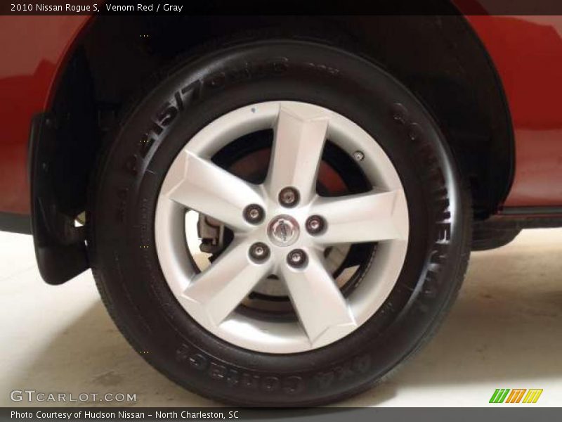 Venom Red / Gray 2010 Nissan Rogue S