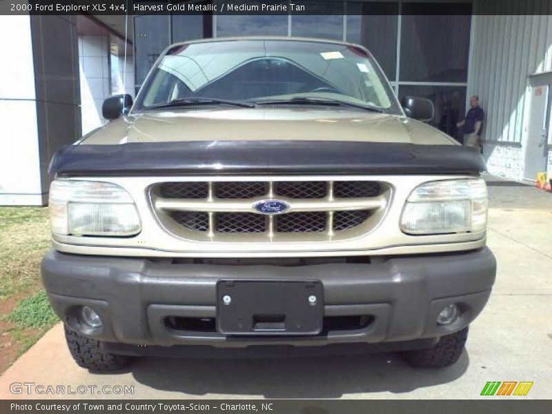 Harvest Gold Metallic / Medium Prairie Tan 2000 Ford Explorer XLS 4x4