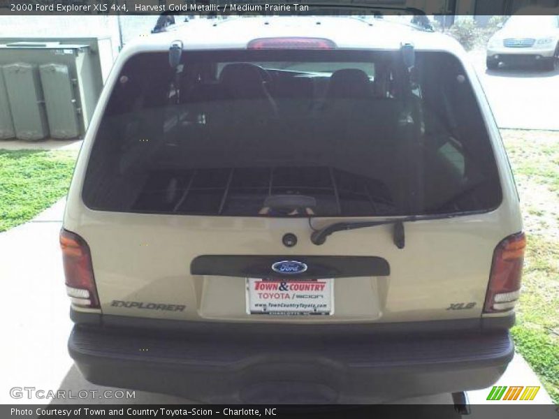 Harvest Gold Metallic / Medium Prairie Tan 2000 Ford Explorer XLS 4x4