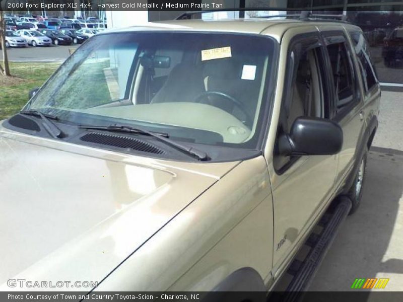 Harvest Gold Metallic / Medium Prairie Tan 2000 Ford Explorer XLS 4x4