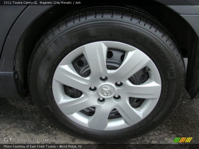 Magnetic Gray Metallic / Ash 2011 Toyota Camry LE