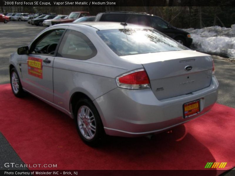 Vapor Silver Metallic / Medium Stone 2008 Ford Focus SE Coupe