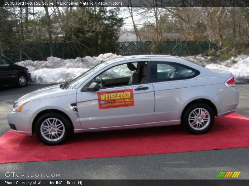Vapor Silver Metallic / Medium Stone 2008 Ford Focus SE Coupe