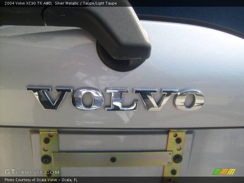 Silver Metallic / Taupe/Light Taupe 2004 Volvo XC90 T6 AWD