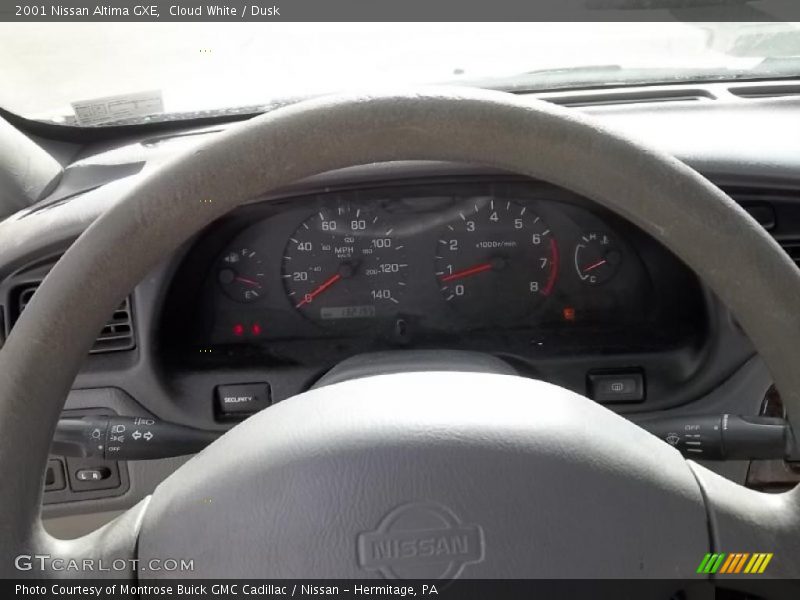 Cloud White / Dusk 2001 Nissan Altima GXE