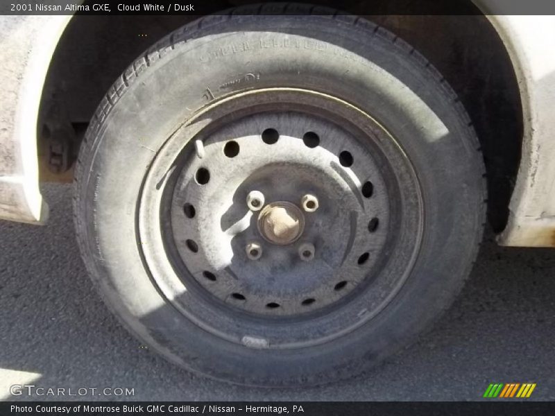 Cloud White / Dusk 2001 Nissan Altima GXE