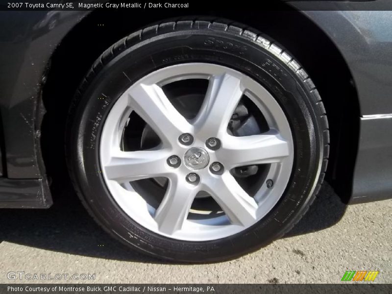 Magnetic Gray Metallic / Dark Charcoal 2007 Toyota Camry SE