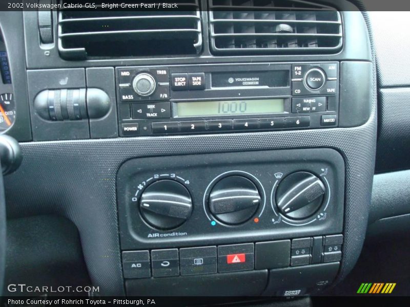 Bright Green Pearl / Black 2002 Volkswagen Cabrio GLS