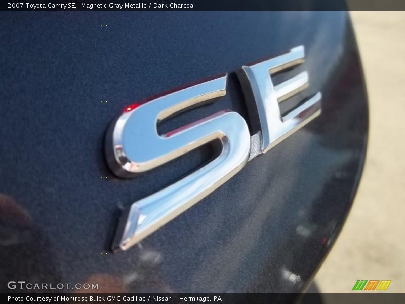 Magnetic Gray Metallic / Dark Charcoal 2007 Toyota Camry SE