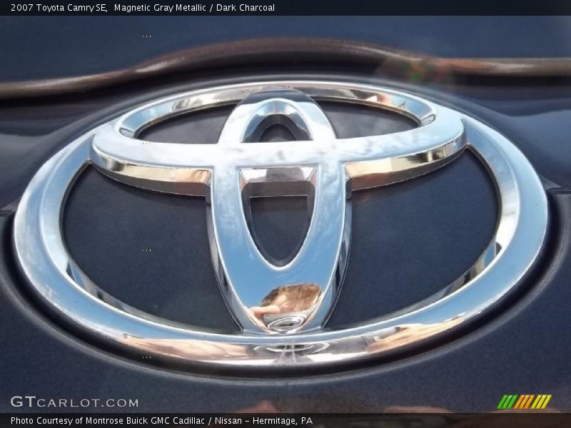 Magnetic Gray Metallic / Dark Charcoal 2007 Toyota Camry SE