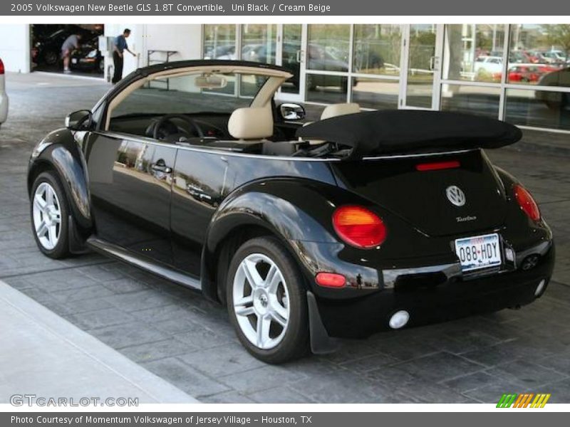 Uni Black / Cream Beige 2005 Volkswagen New Beetle GLS 1.8T Convertible