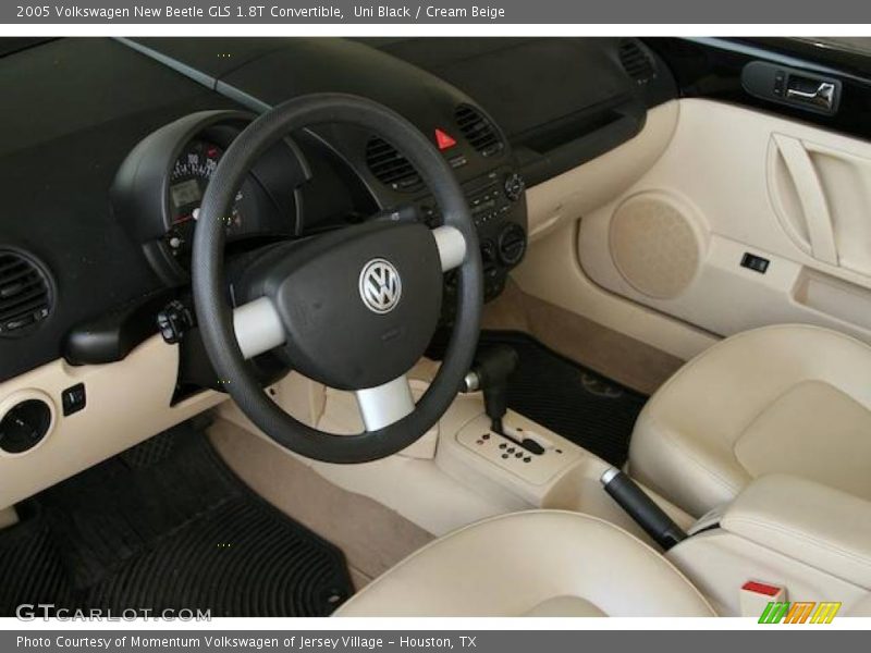 Uni Black / Cream Beige 2005 Volkswagen New Beetle GLS 1.8T Convertible