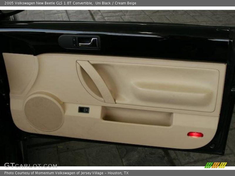 Uni Black / Cream Beige 2005 Volkswagen New Beetle GLS 1.8T Convertible