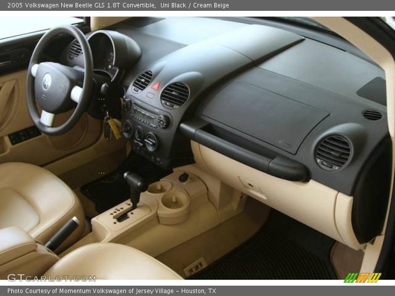 Uni Black / Cream Beige 2005 Volkswagen New Beetle GLS 1.8T Convertible