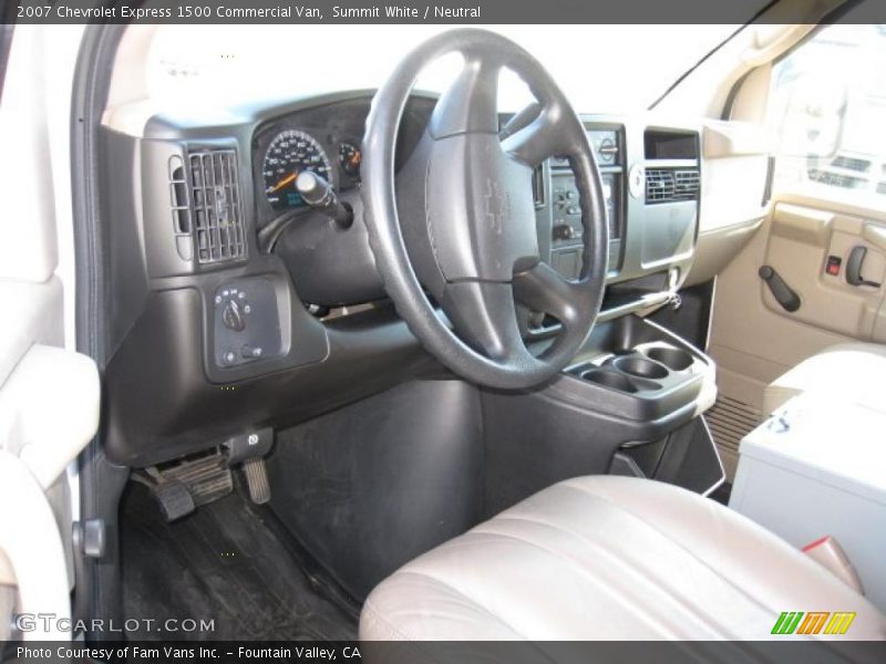 Dashboard of 2007 Express 1500 Commercial Van