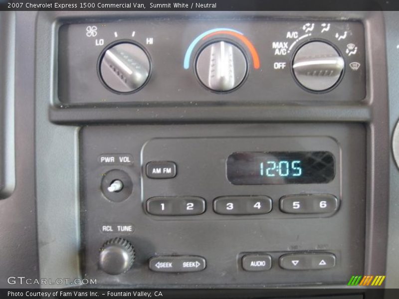 Controls of 2007 Express 1500 Commercial Van