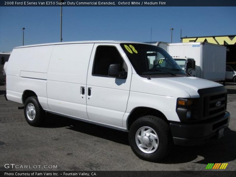 Front 3/4 View of 2008 E Series Van E350 Super Duty Commericial Extended