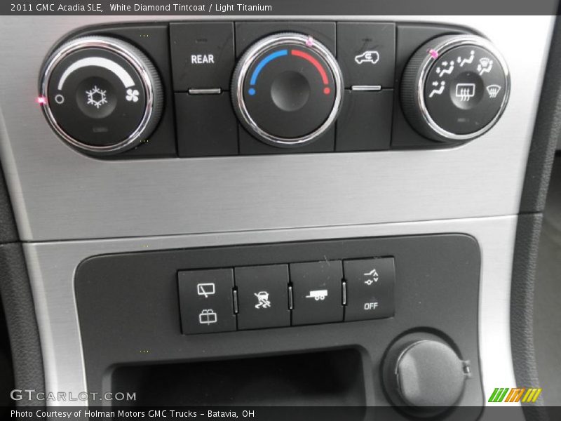 White Diamond Tintcoat / Light Titanium 2011 GMC Acadia SLE