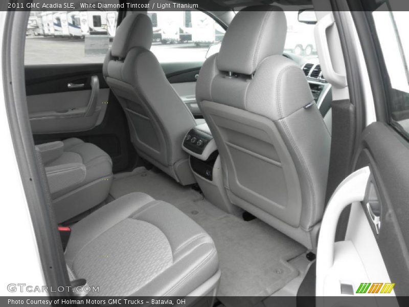 White Diamond Tintcoat / Light Titanium 2011 GMC Acadia SLE