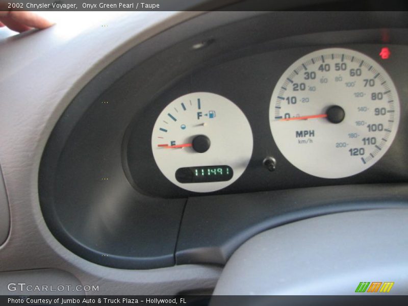 Onyx Green Pearl / Taupe 2002 Chrysler Voyager