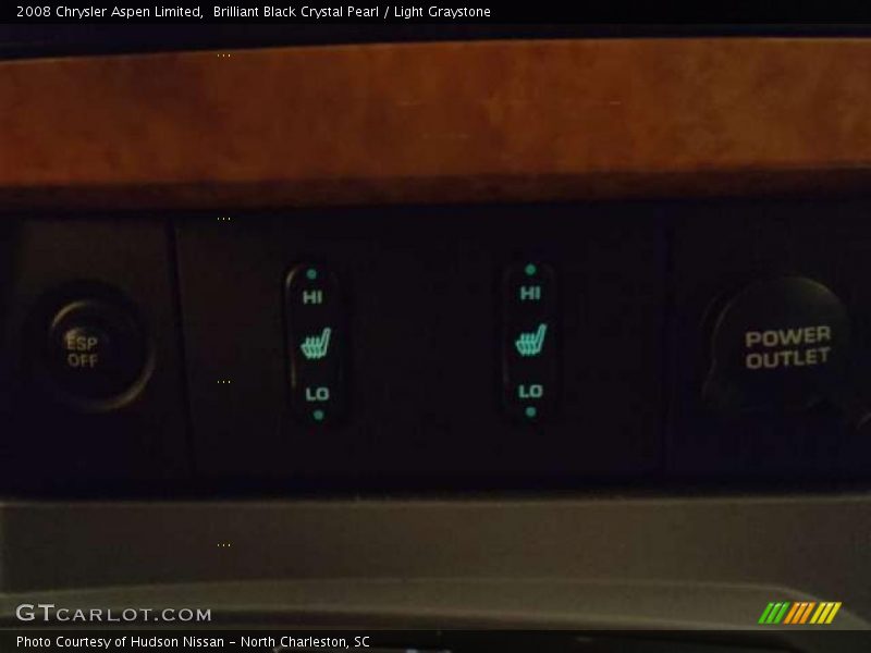 Brilliant Black Crystal Pearl / Light Graystone 2008 Chrysler Aspen Limited