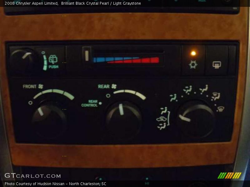 Brilliant Black Crystal Pearl / Light Graystone 2008 Chrysler Aspen Limited