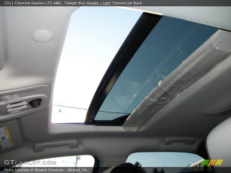 Sunroof of 2011 Equinox LTZ AWD