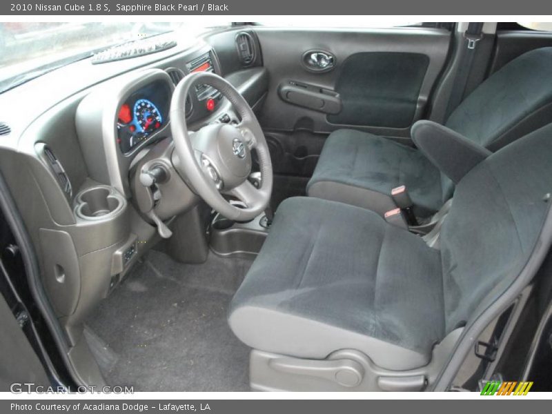  2010 Cube 1.8 S Black Interior