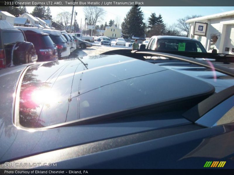 Sunroof of 2011 Equinox LTZ AWD