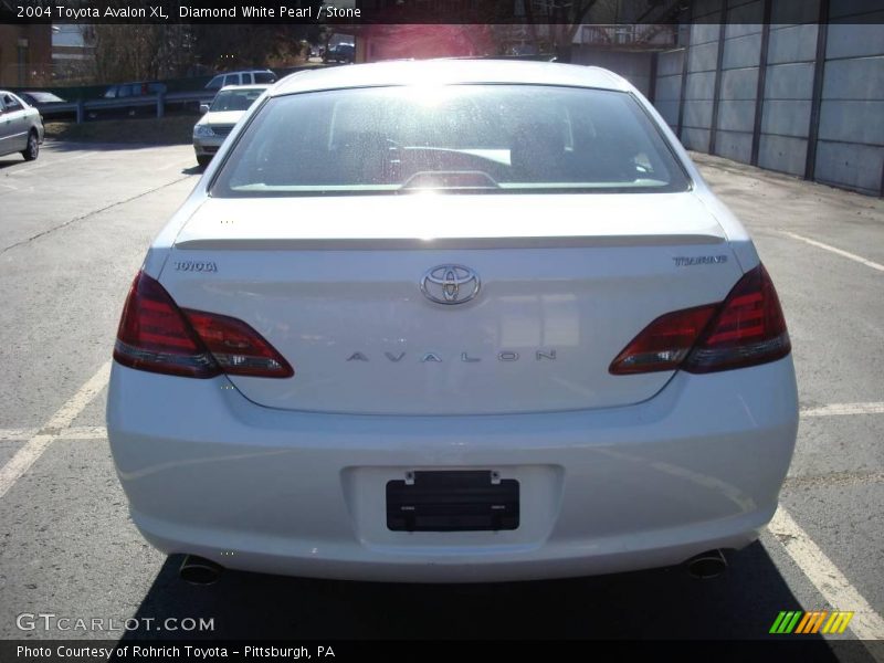 Diamond White Pearl / Stone 2004 Toyota Avalon XL