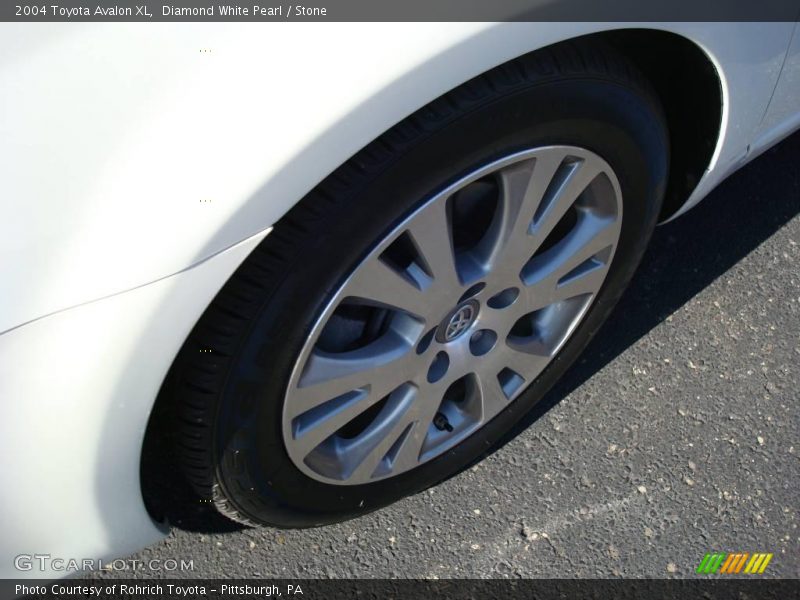 Diamond White Pearl / Stone 2004 Toyota Avalon XL