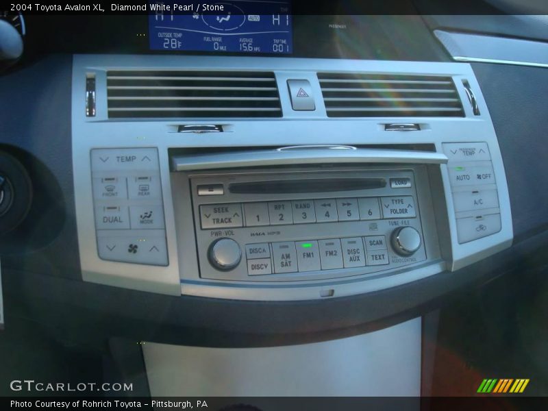 Diamond White Pearl / Stone 2004 Toyota Avalon XL
