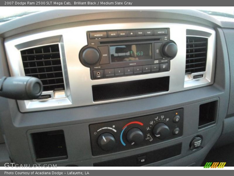 Controls of 2007 Ram 2500 SLT Mega Cab