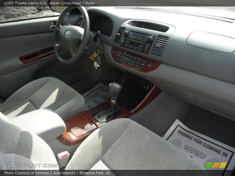 Aspen Green Pearl / Stone 2002 Toyota Camry XLE