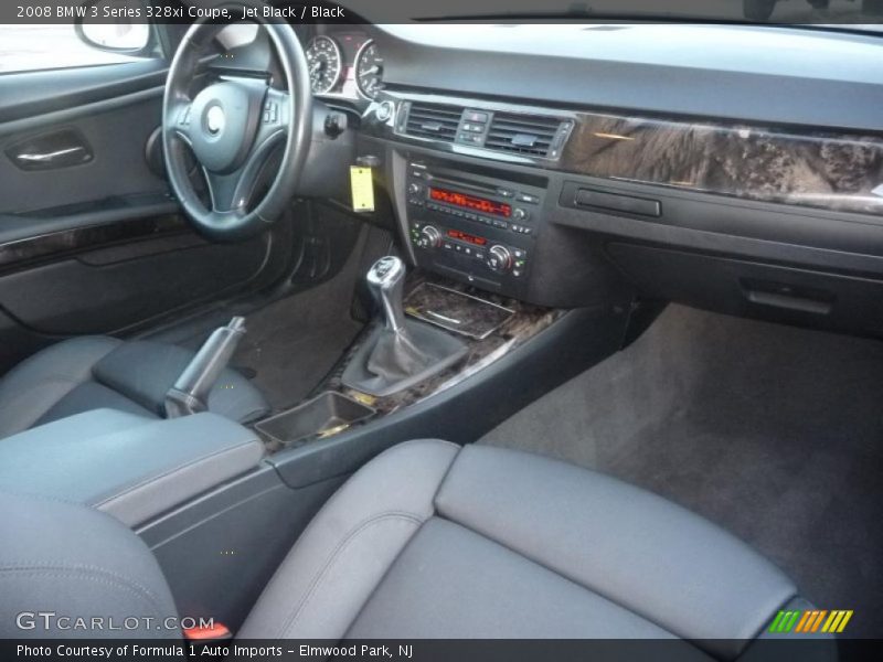 Dashboard of 2008 3 Series 328xi Coupe