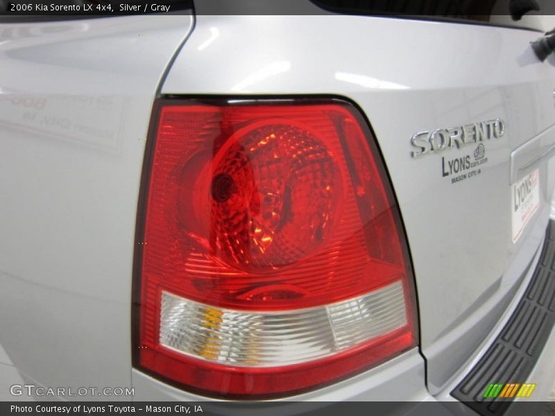 Silver / Gray 2006 Kia Sorento LX 4x4