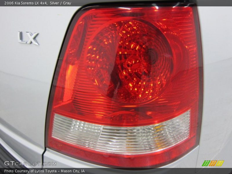 Silver / Gray 2006 Kia Sorento LX 4x4