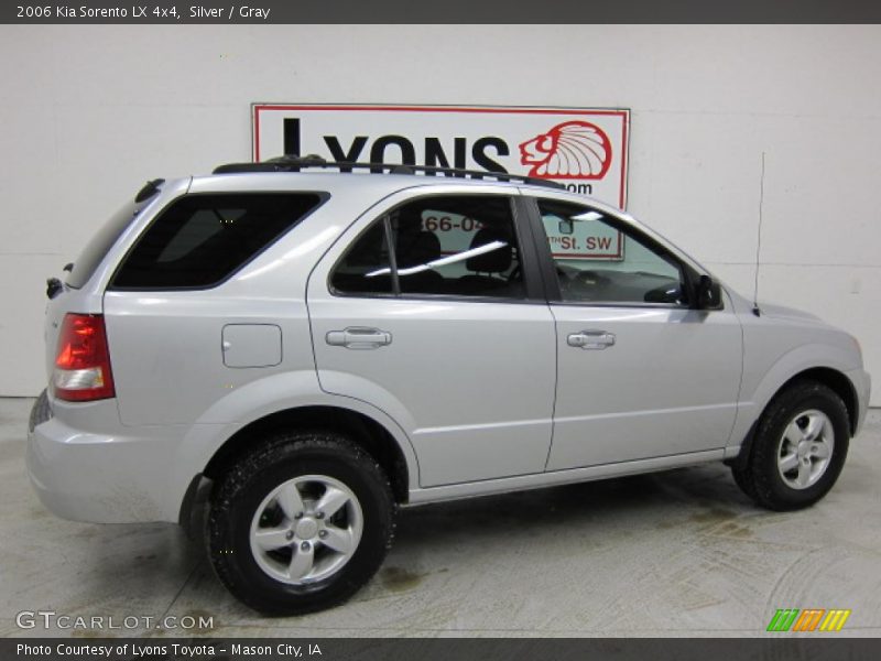 Silver / Gray 2006 Kia Sorento LX 4x4