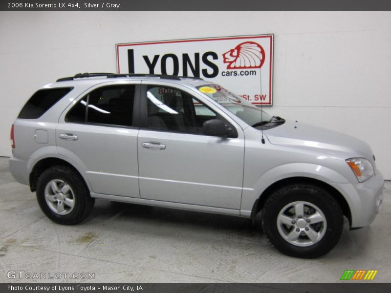 Silver / Gray 2006 Kia Sorento LX 4x4