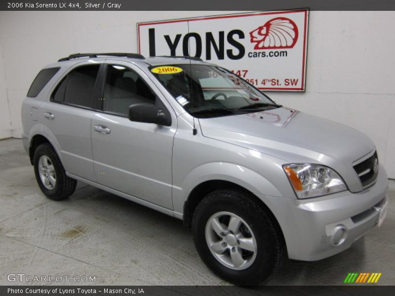 Silver / Gray 2006 Kia Sorento LX 4x4