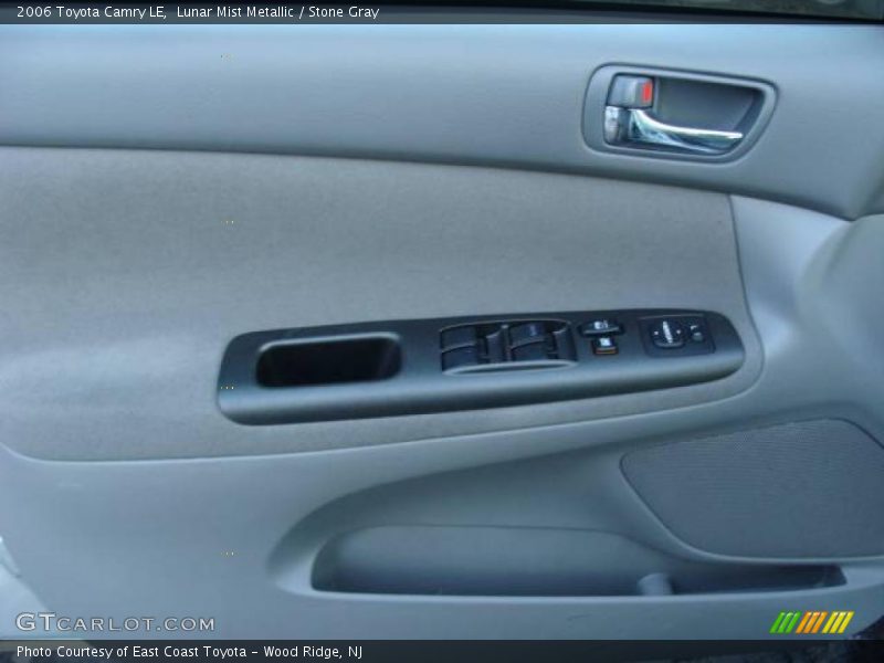 Lunar Mist Metallic / Stone Gray 2006 Toyota Camry LE