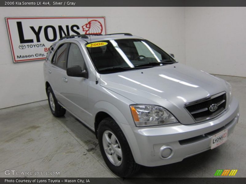 Silver / Gray 2006 Kia Sorento LX 4x4