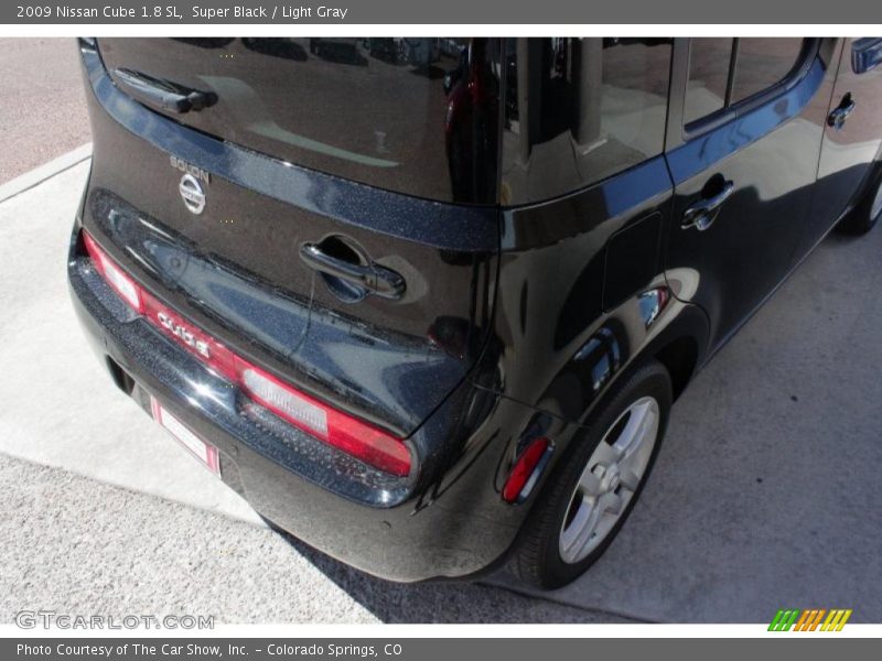 Super Black / Light Gray 2009 Nissan Cube 1.8 SL