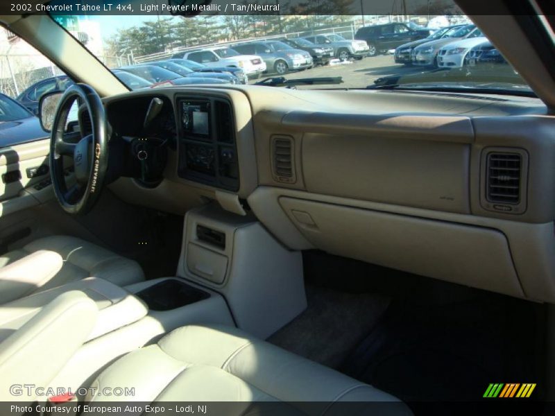Light Pewter Metallic / Tan/Neutral 2002 Chevrolet Tahoe LT 4x4