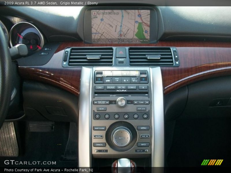 Controls of 2009 RL 3.7 AWD Sedan