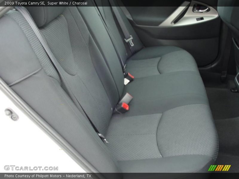 Super White / Charcoal 2009 Toyota Camry SE